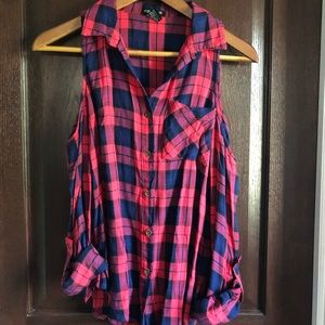 Open Shoulder Plaid Button-down